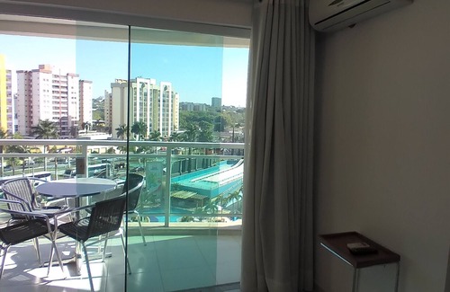 Bandeirantes Apartment | Riviera Park Flat Charme com Sacada com Vista Incrível Para Parque Water Parque