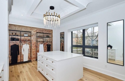 Downtown House | Riviera Heights: Exquisite Haven for VIPs
