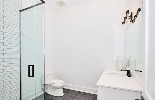 Downtown House | Riviera Heights: Exquisite Haven for VIPs