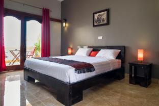 Krong Kaeb Hotel | Riviera Hotel & Resort Kep