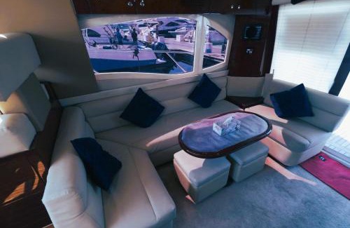 Dubai Marina Boat Rental | Riviera Leisure Yachts Dubai