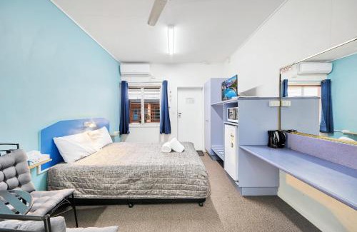 Bundaberg West Hotel | Riviera Motel Bundaberg
