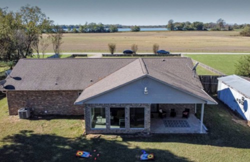 Tucker House | Riviera Retreat: Splay, Play & Stay at the Lake