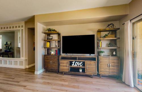 Cooper Commons House | Riviera Retreat