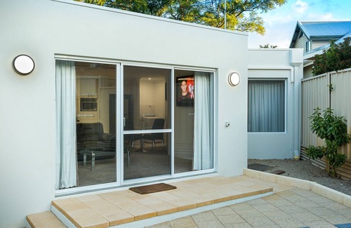 Mount Pleasant House | Riviera Sunrise Hesford