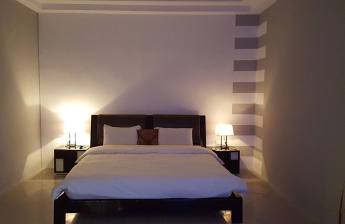Conakry Hotel | Riviera Taouyah Hotel