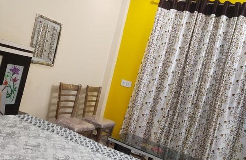 Khirsu House | Riwaj homestay