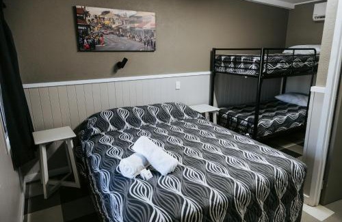 Charters Towers Hotel | Rix Hotel Motel