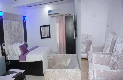 Nnewi Hotel | Rizz Park Hotel & Event Center