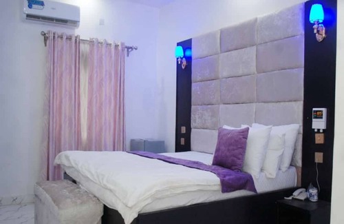 Nnewi Hotel | Rizz Park Hotel & Event Center