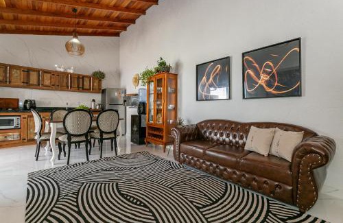 Palhoca House | RJ Residencial Beira Mar Deliciosa Casa Frente Mar na Pinheira com piscina