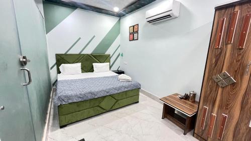Taj Ganj House | Rk Guest House Paying
