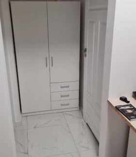 Kołbaskowo Apartment | RMF Naworol 10, WJAZD OD nr 6