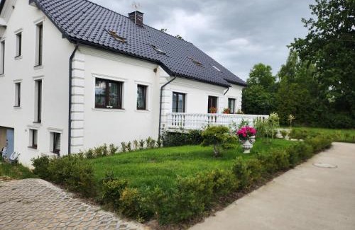 Kołbaskowo Apartment | RMF Naworol 7