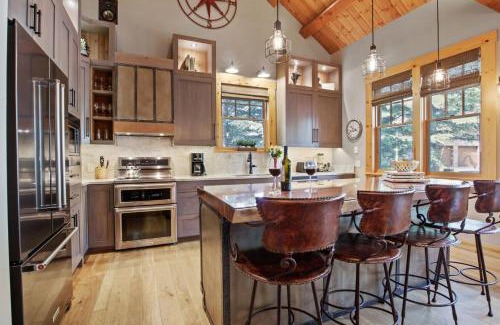 Granite Ridge House | RMR: Granite Ridge Homestead 3132 in Teton Village