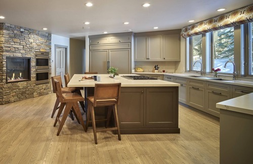 Teton Village House | RMR: Sublette Ridge Ski Lodge in Teton Village