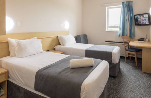 Zwartkop Hotel | Road Lodge Centurion