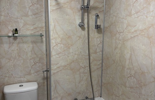 Gilwern Hotel | Roadhouse LLanwenarth