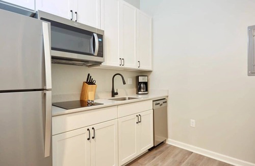 Central Business District Apartment | Roami at Canal Quarters | Studio #14