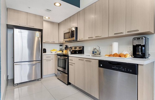 Brickell Apartment | Roami at Habitat Brickell | Gym | Combo #80