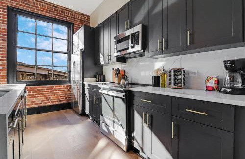 Arts/Warehouse District Apartment | Roami at The Lola Near French Qtr #29