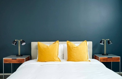 Faubourg Marigny Hotel | Roami at The Mandeville | One Bedroom #02