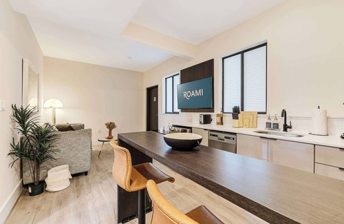 Midtown Apartment | Roami at The Palace | 4 Bed Combo | 2 Units #25