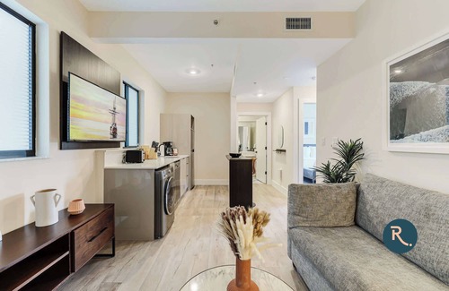 Midtown Apartment | Roami at The Palace | 4 Bed Combo | 2 Units #27