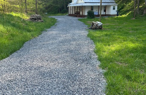 Seneca Rocks Cottage | Roaring Creek Cottage