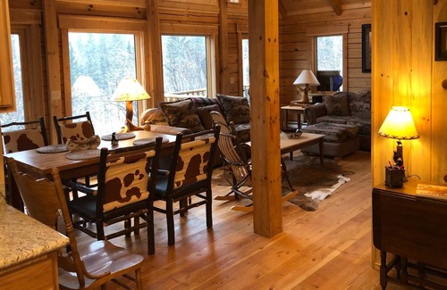 Garfield House | Roaring River Mountain Lodge-New Log Home *Book Now*