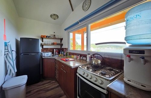 Jonesville House | Roatan - Quiet 2 bedroom oceanfront home with amazing views