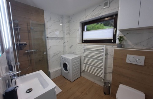 Dane Apartment | Rob Picturesque and Cozy Apartment with Balcony - Two Bedroom Apartment with Balcony