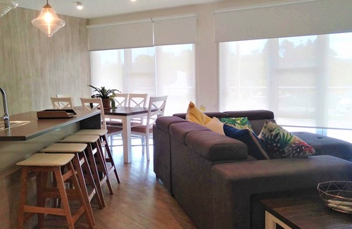Waterhouse Apartment | Robe Marina Waters Edge View Apartment