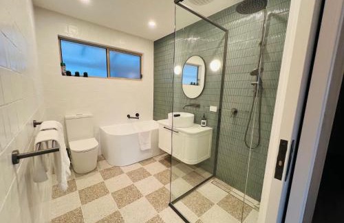 Waterhouse House | ROBE TWO FIVE - Pet friendly outside WiFi