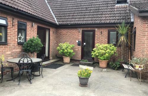 Shiptonthorpe House | Robeanne House Holiday Accommodation
