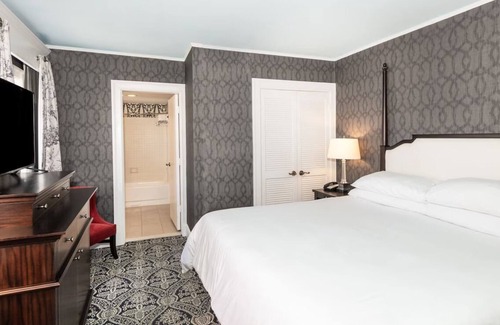 Historic District Hotel | Robert Johnson Suite at Historic Inns of Annapolis