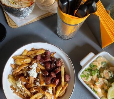 Harsova House | Robert Local Social Restaurant & Accomodation