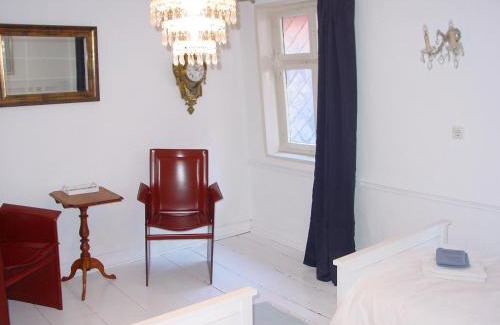 Helmarshausen Bed & Breakfast | Robert's Bed & Breakfast