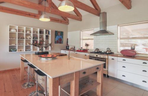 Robertson House | Robertson Stays