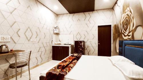 Phagwara Hotel | ROBIN HOMESTAY - In Budget and Comfortable Stay