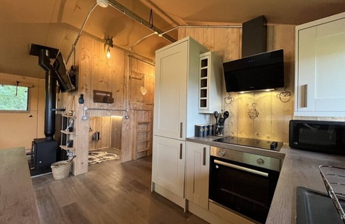 Tenby RV Rental | Robin Hood Safari Tent