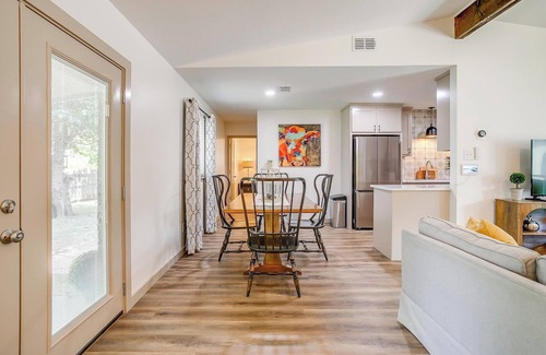 Burleson House | Robin House with two master suites!