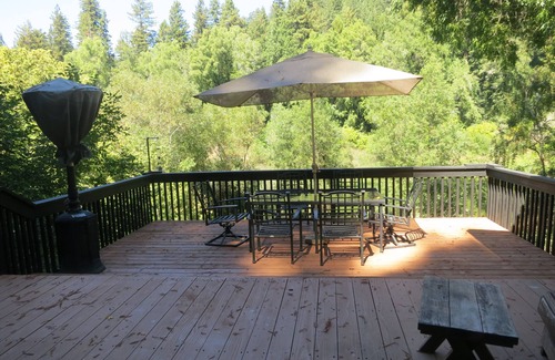 Northwood House | Robin's Hood on the River w/Spectacular Views, near vineyards & coastal beaches