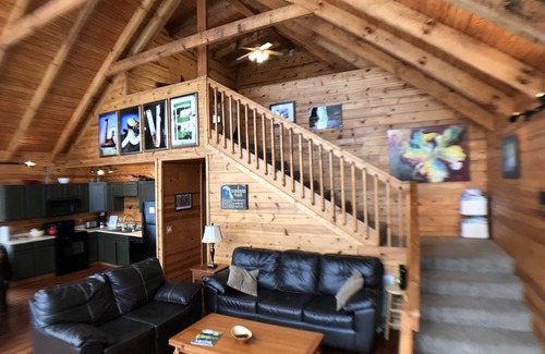 Slade House | Robin's Nest luxury cabin, Red River Gorge