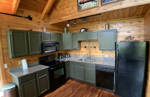 Slade House | Robin's Nest luxury cabin, Red River Gorge