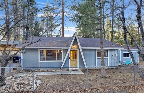 Big Bear City Cabin | Robinhood Chalet #2277