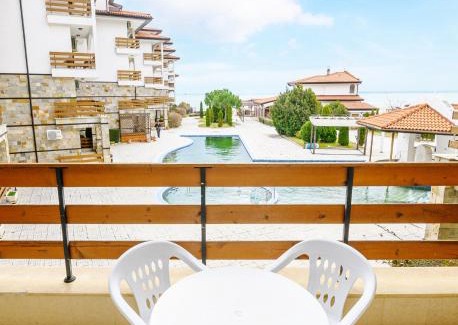 Elenite Apartment | Robinson Beach Apartments