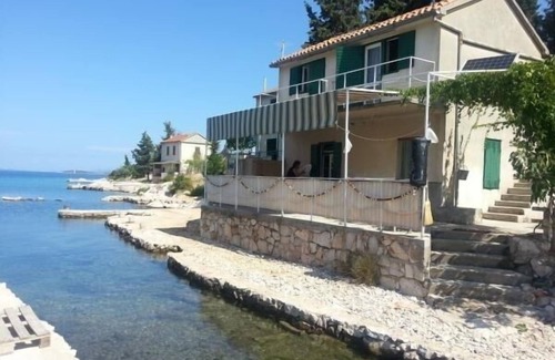 Kornati Ski Chalet | Robinson home in Žut with Seaview, Terrace (3467-1)