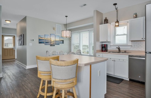 Avon House | Robyn's Nest | Oceanfront | Islander Condos | Avon | Sleeps 4