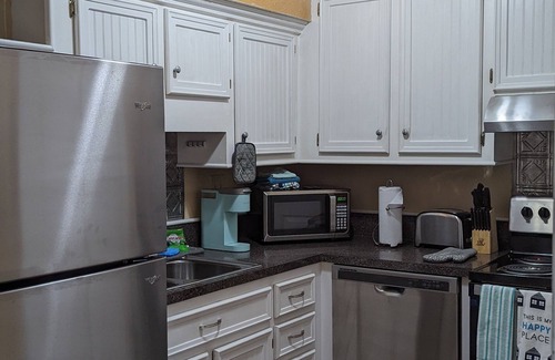 North Charleston House | Robyn's Nest